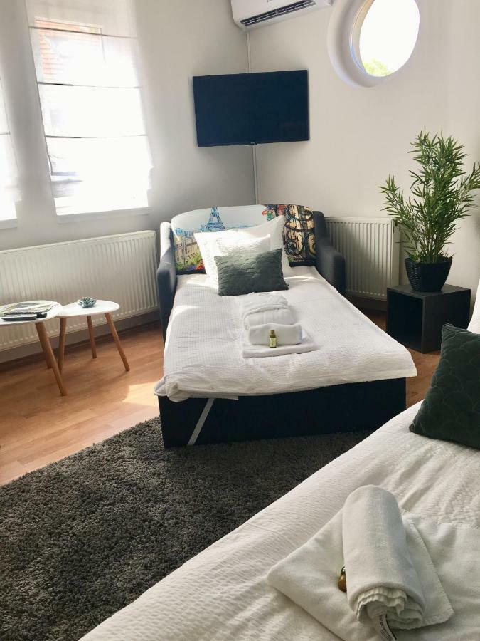 Lake Apartment Hévíz Eksteriør bilde